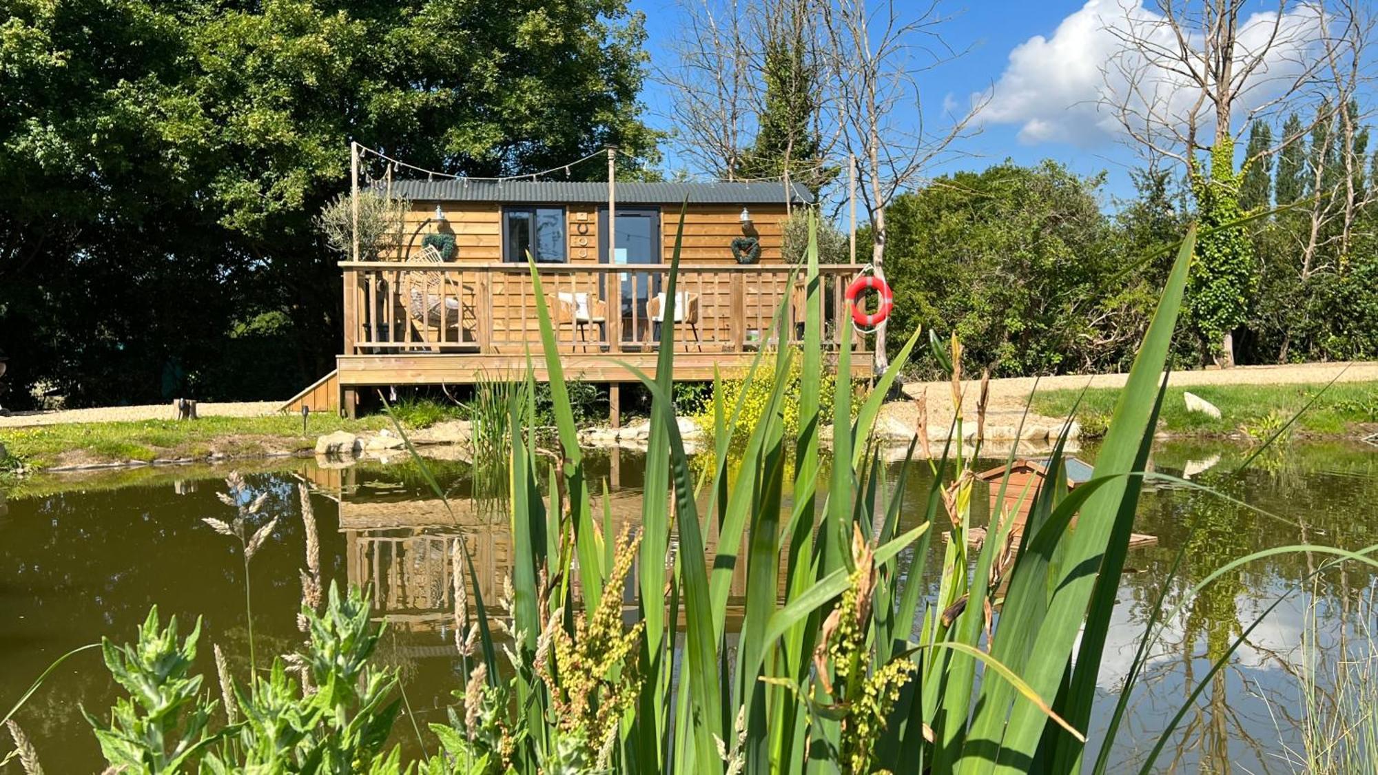 Rusty Duck Retreat Shepherds Hut Shedfield Ngoại thất bức ảnh